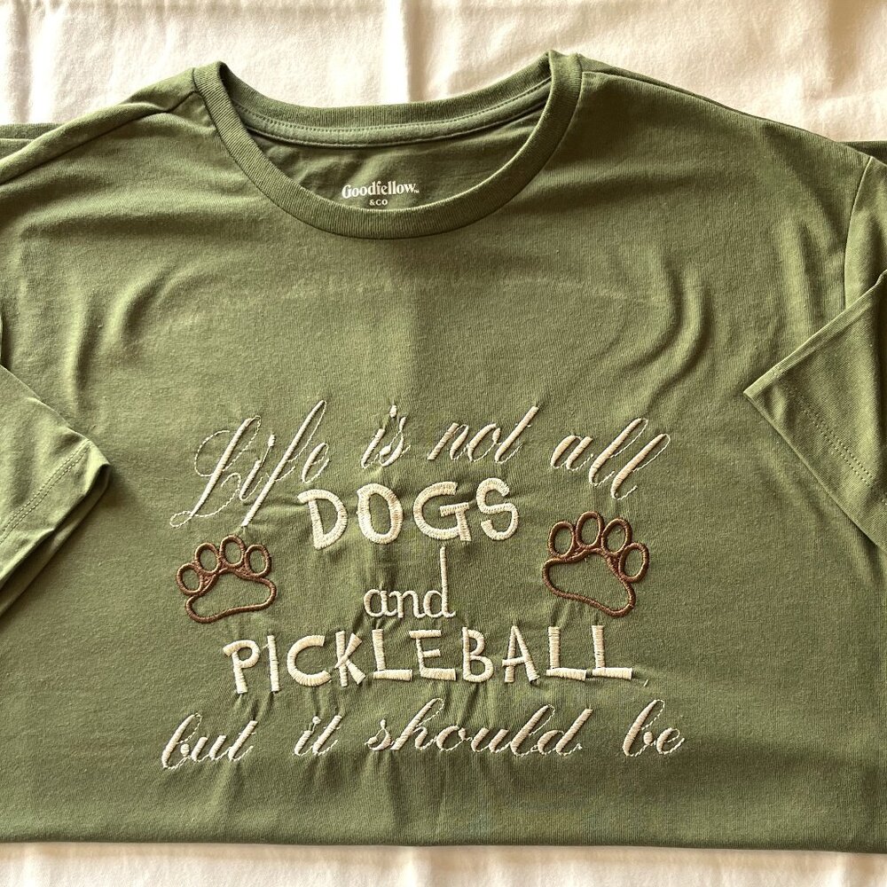 Sage Women T-shirt Size XL Goodiellow & CO embroidery on front